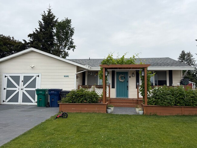 Building Photo - Desirable 3 bedroom/2 bath rambler located in Marysville