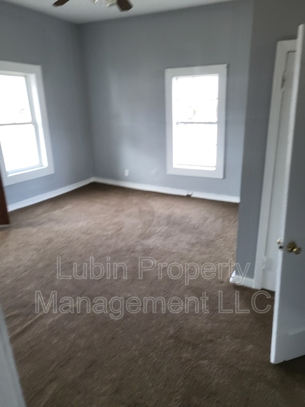 Photo - 1490 Dallas St