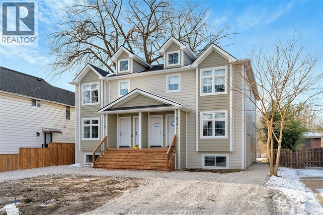 Photo - 515 Caron Ave Unité 1