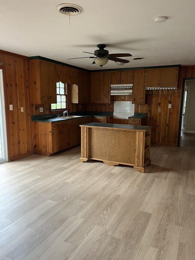 1723 Gillionville Rd - House for Rent in Albany, GA | ForRent.com
