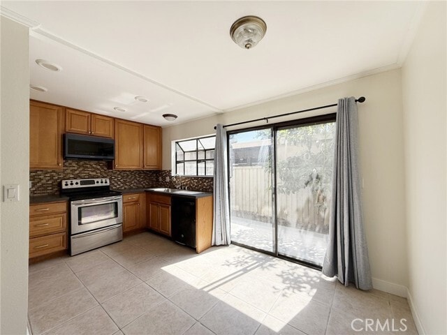 Photo - 231 Springview