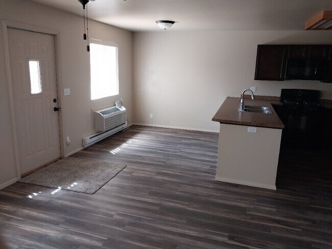 Photo - 207 4th St SW Unidad B