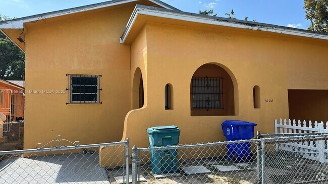 Building Photo - 3128 NW 13th Ave Rental