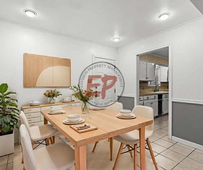 Photo - 103 Spring Lake Dr