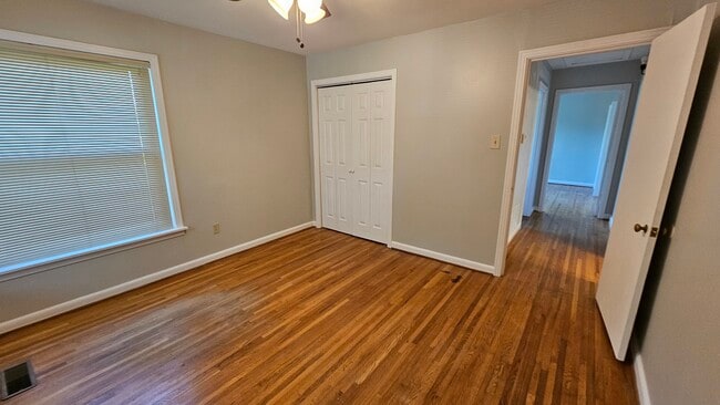 Bedroom 1 - 2901 Lee Ave Unit 2901