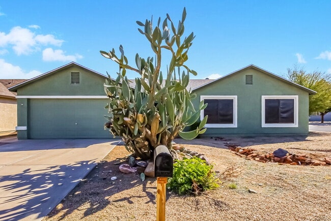 Building Photo - 4537 N 87th Ave Rental