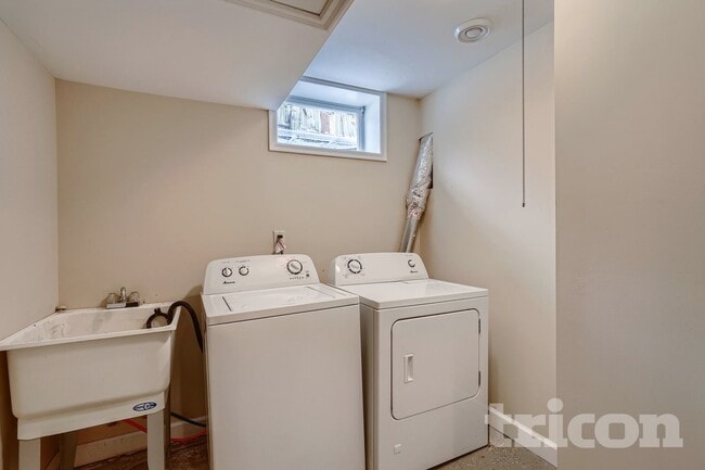 Photo - 4010 Monroe St NE