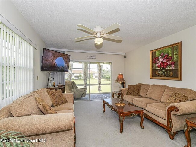 1 Vista Palm Ln Unidad 207