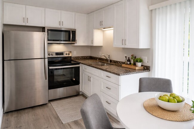 Photo - 475 Wall St Unit Apt 1