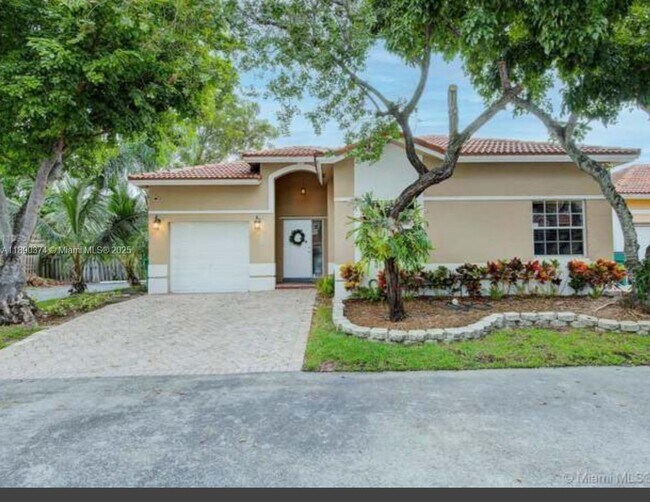 Photo - 9000 SW 215th Terrace