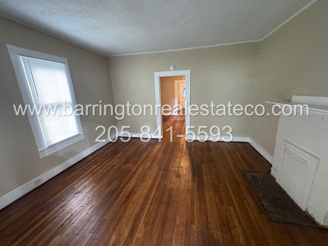 Photo - 1917 Holbrook Ave