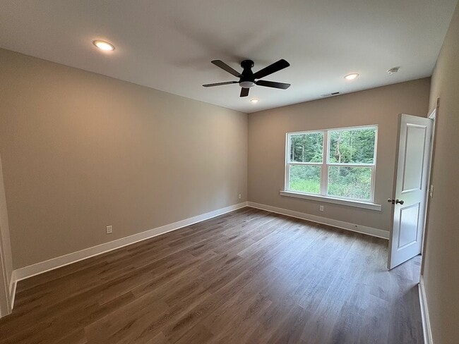 Photo - 4662 Heiskell Dr