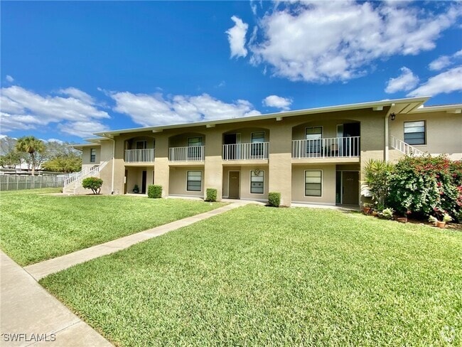 Building Photo - 145 Cypress Way E Unit A Rental