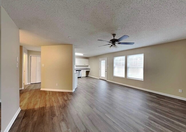 Photo - 1596 Matthew Allen Cir