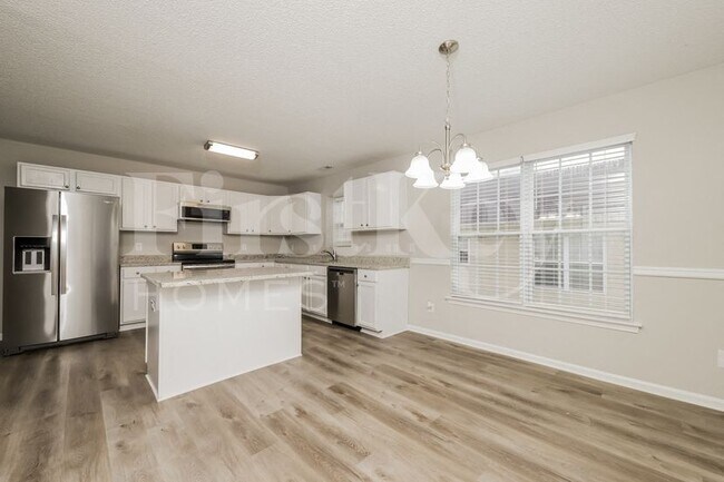 Photo - 4944 Lighthouse Ct