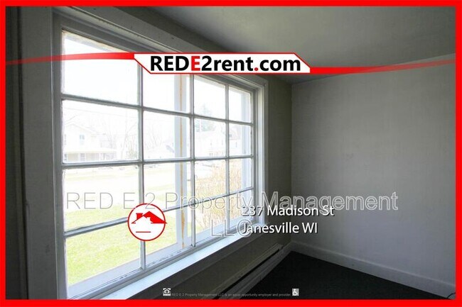 Photo - 237 Madison St