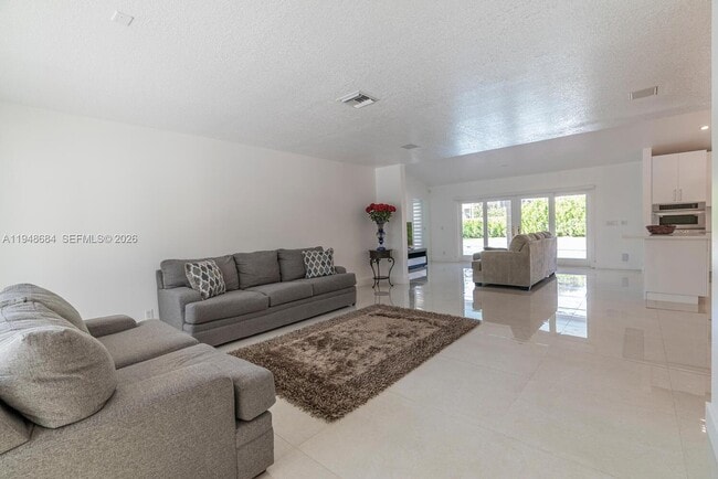 Photo - 8425 SW 185th St