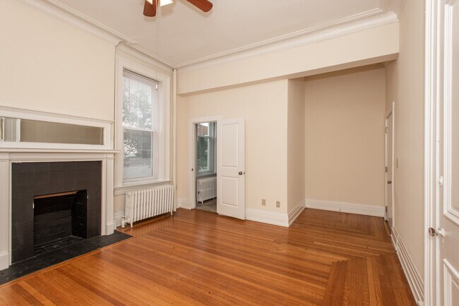 Photo - 130-134 William Howard Taft Road