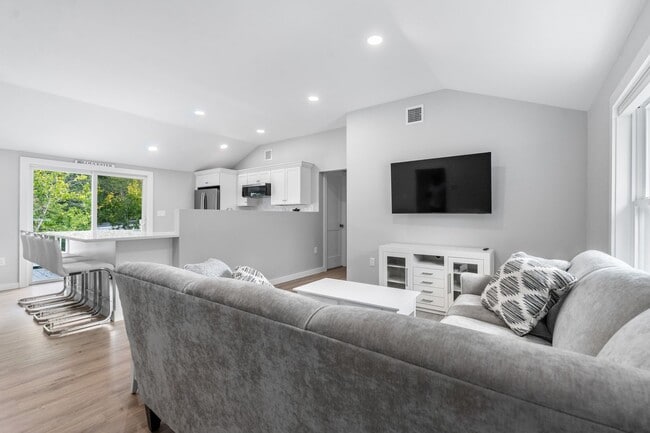 Photo - Newly renovated Winter Rental between Long Beach and Good Harbor!