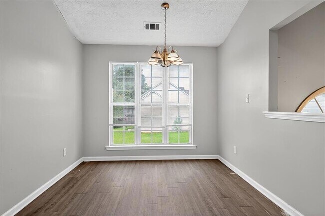 Photo - 5470 Twin Lakes Dr