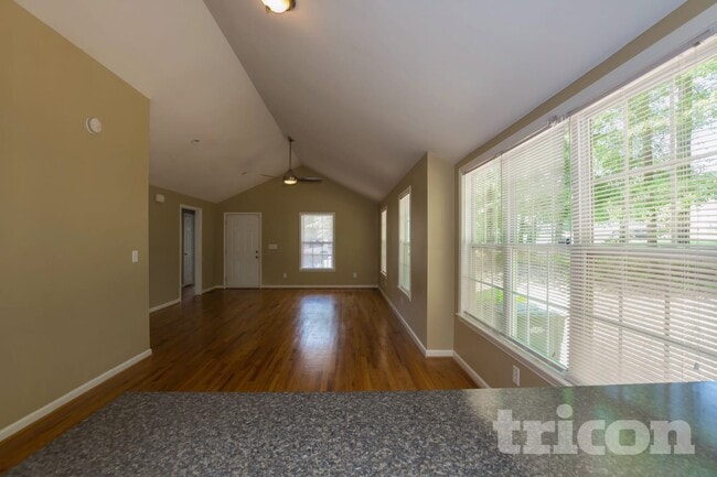 Photo - 125 St Andrews Pl Dr