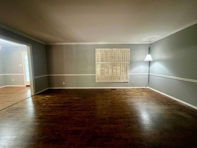 Photo - 1685 Lochcrest Dr