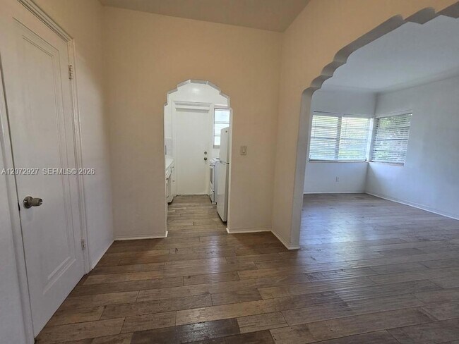 850 Jefferson Ave Unit 1