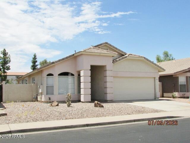 6135 W Navajo Dr