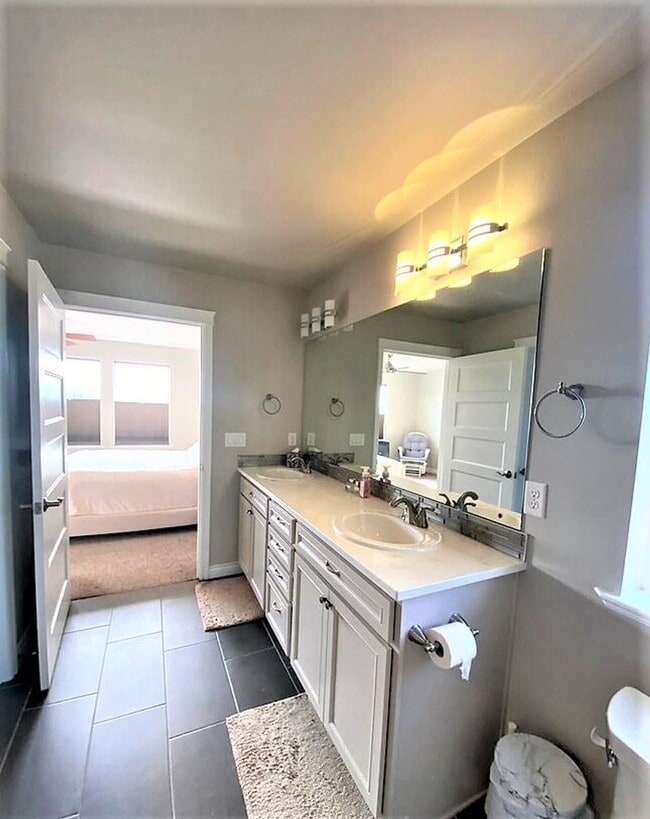 Photo - 4318 Blackstone Wy