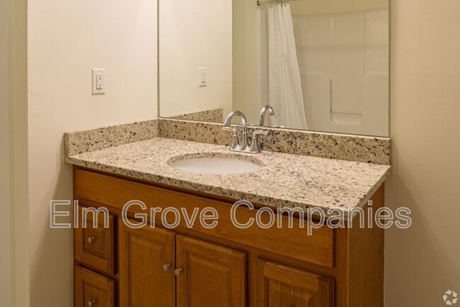 Photo - 55 Monroe Dr