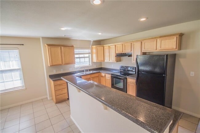 Photo - 931 Kensington Dr