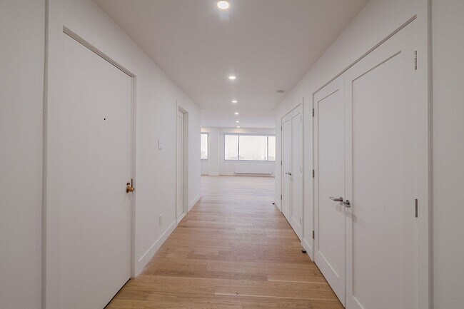 Photo - 3555 Chem. de la Côte-des-Neiges Unit 2014