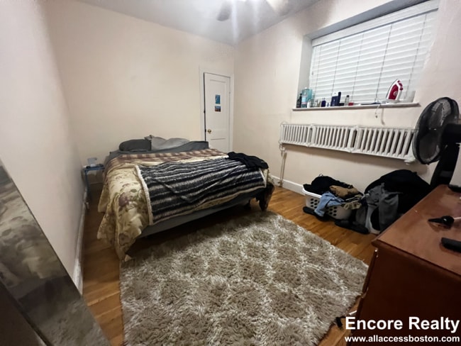 Photo - 1555 Beacon St Unit 1