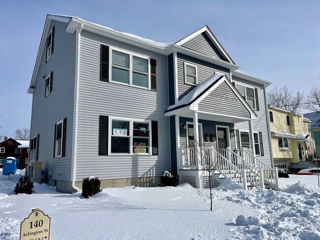 Building Photo - 140 Arlington St