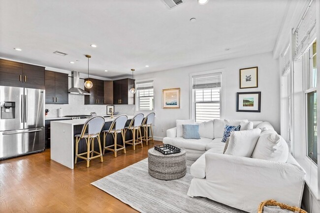 Photo - 241 Lexington St Unit 2