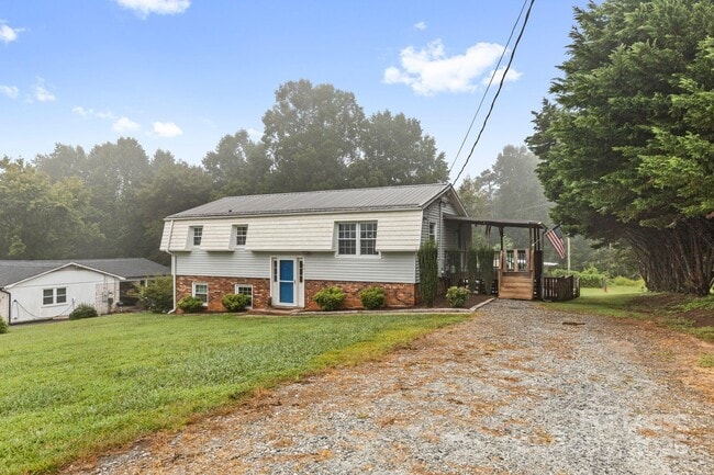 Photo - 79 Isenhour Park Rd