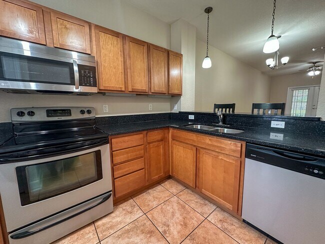 2508 SW 35th Pl