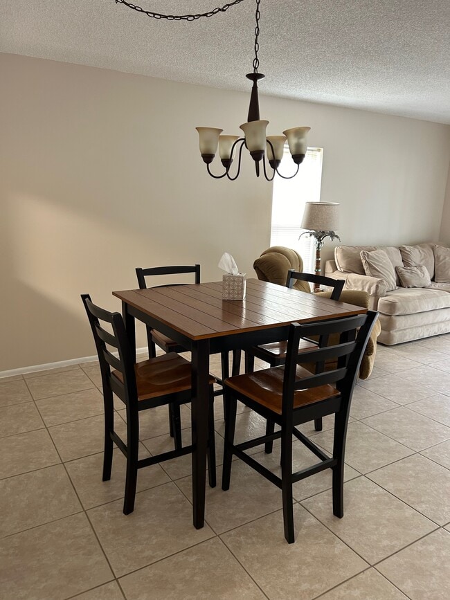 Photo - 610 NW 7th Ave Unidad C Master