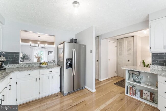 Photo - 2903 Bridgehampton Ct