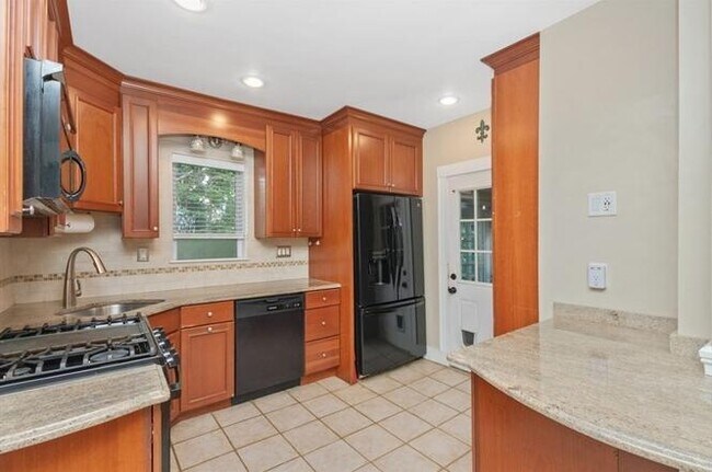 Photo - 16 Carrolton Rd
