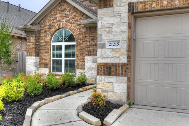 Photo - 21215 Flowering Dogwood Cir