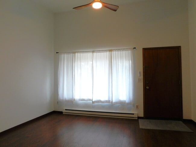 Photo - 604 Pine Ave