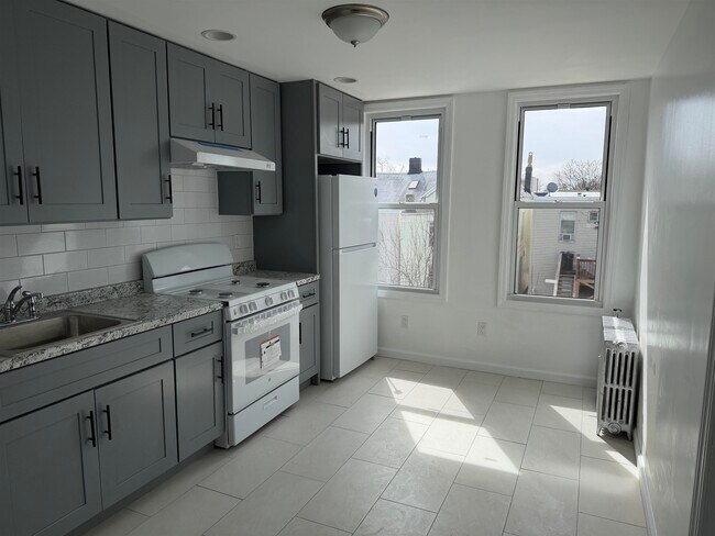 Photo - 419 4th St Unit 2ND FLOOR