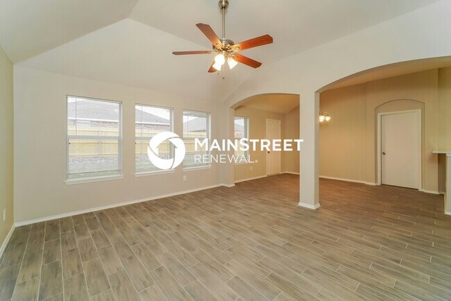 Photo - 4 Bedroom Pet-Friendly Home in Grand Prair...