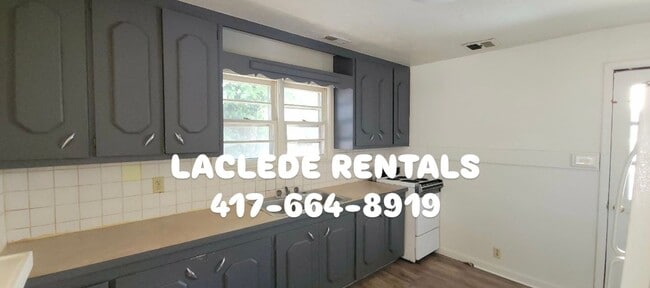 Photo - 685 W 4th St