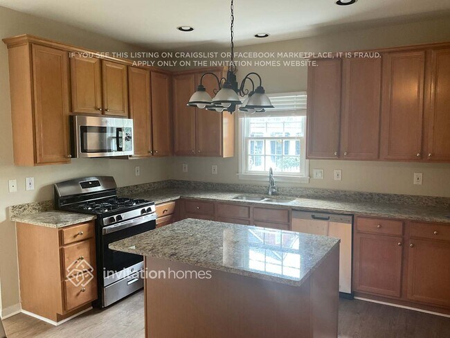 Photo - 799 Gardenside Cir SE