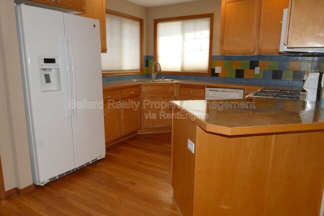 Photo - 810 NW 50th St