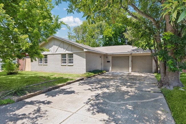 Photo - 15110 Buxley St