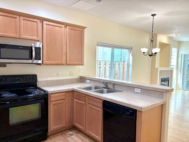 Photo - 9247 N Macrum Ave