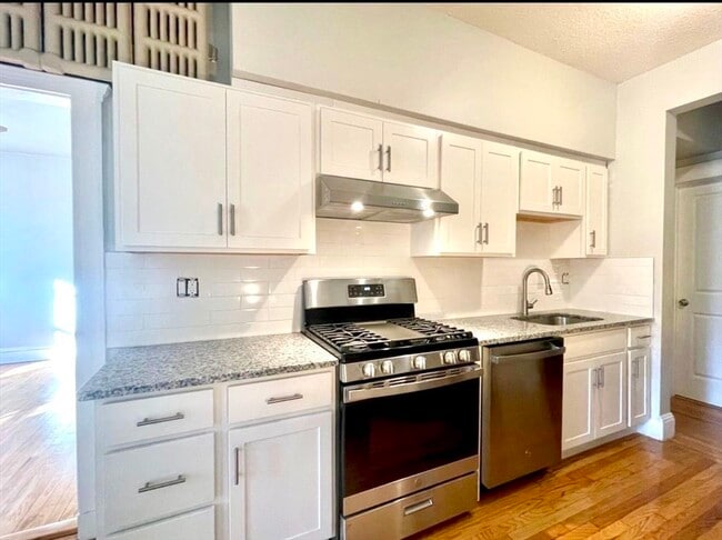 Photo - 246 S Huntington Ave Unit 1